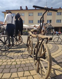 Mała Prywatka PRL-u - pokaz rowerów